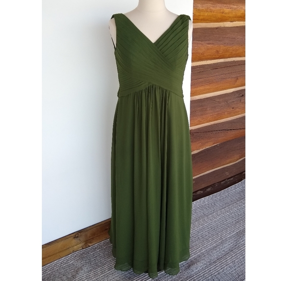 Azazie Dresses & Skirts - AZAZIE formal Olive green dress Womens size L